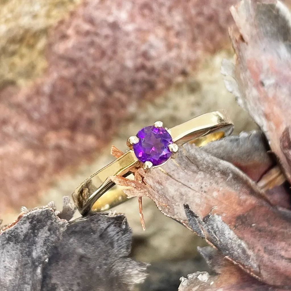 Simply Stylish Petite Yellow Gold Round Amethyst Solitaire Ring